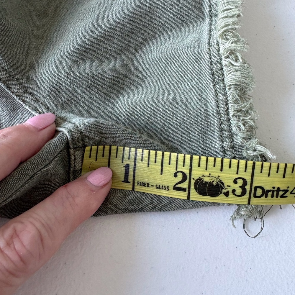 Lucky Brand Olive Green Size 32 Cargo Short Cotton Raw Hem Pocket Grunge Utility - Picture 16 of 16